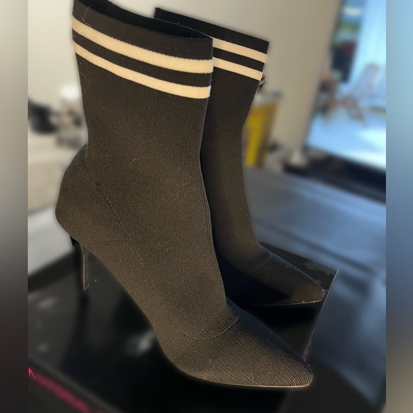 Material Girl Shoes - Pointed toe/ Sock heel